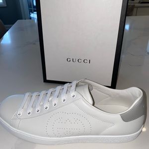 Gucci Womens Sneakers! Brand new, Ace sneaker w/ Interlocking G. Sz 40/US sz 10